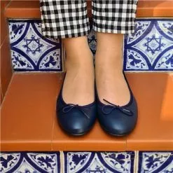 Womens Leather Flat Ballerinas Bow 7000 Navy, By Casual -Pumps shoes Shop womens leather flat ballerinas bow 7000 navy by casual 3